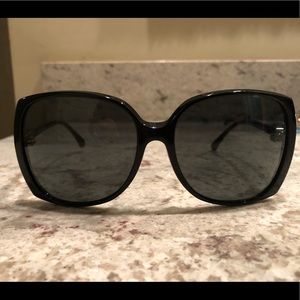 CHANEL oversized black sunglasses